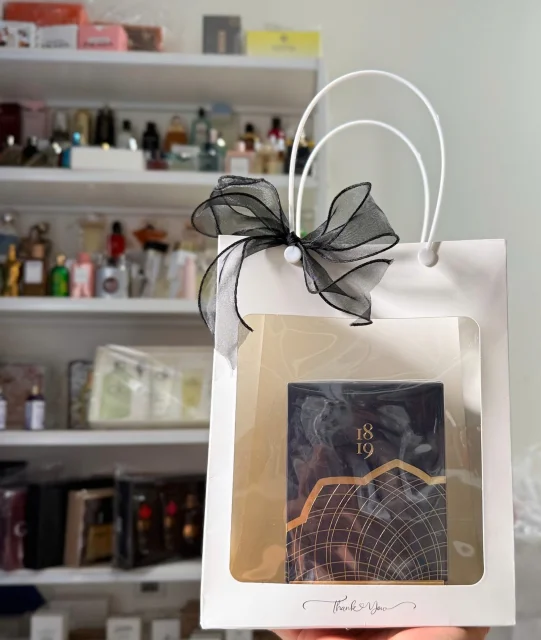 Báo EVA Nói Gì Về Maika Shop